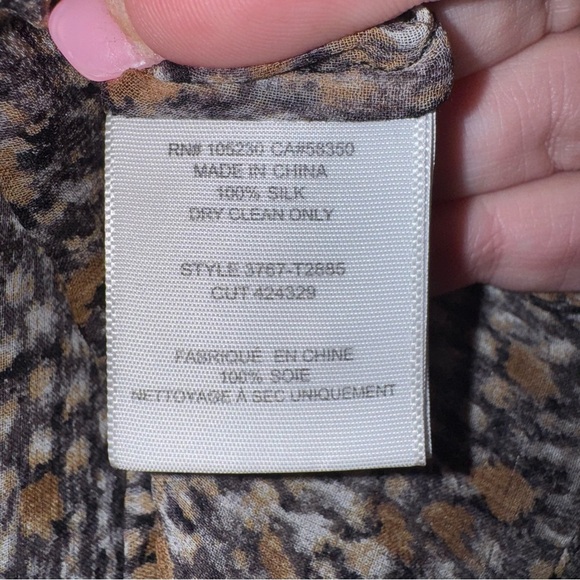 JOIE Brown Gold Dot Tassel Tribal Flowy Light Top Shirt 100% Silk Size Small - Picture 13 of 15